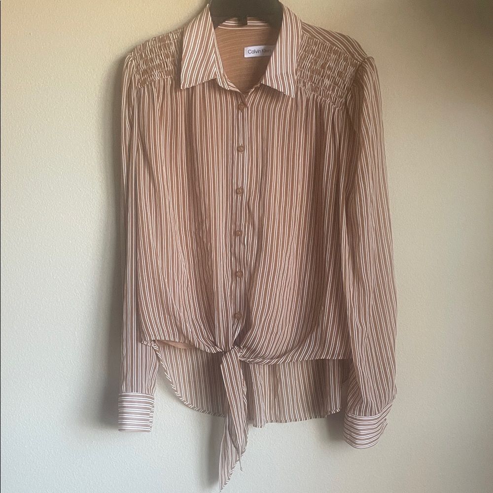 Striped camel and white Women's Top Calvin Klein size small